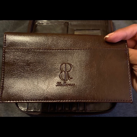 COPY - Belle Rose Purse with a wallet/checkbook holder - Picture 8 of 8